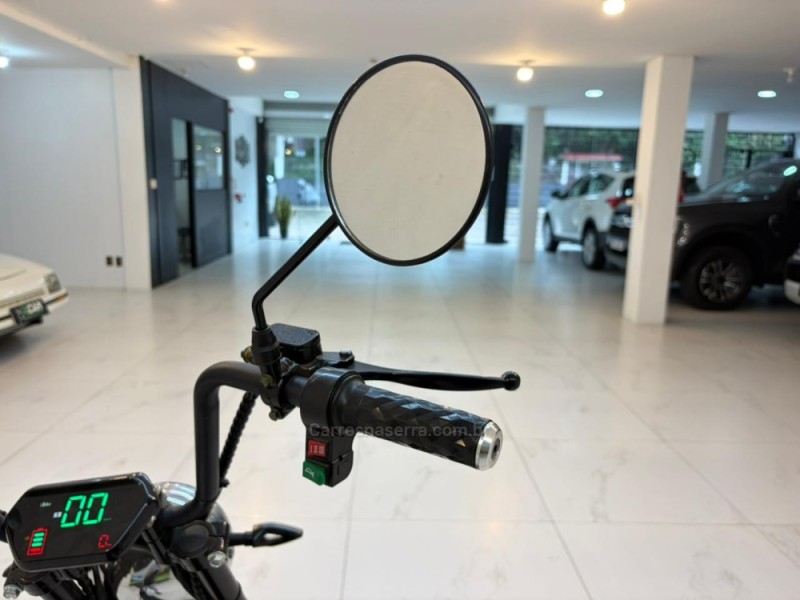 SCOOTER ELÉTRICA  - 2022 - BENTO GONçALVES
