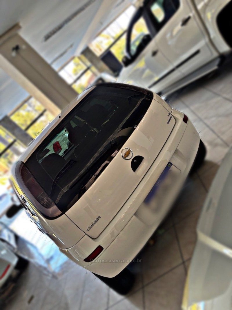 CORSA 1.4 MPFI MAXX 8V FLEX 4P MANUAL - 2011 - NOVA PRATA