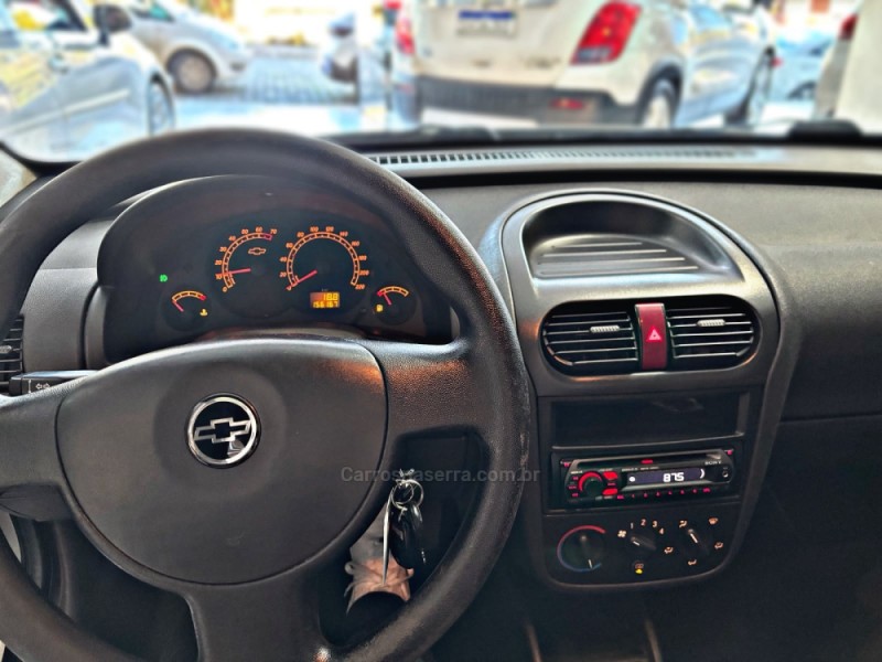 CORSA 1.4 MPFI MAXX 8V FLEX 4P MANUAL - 2011 - NOVA PRATA