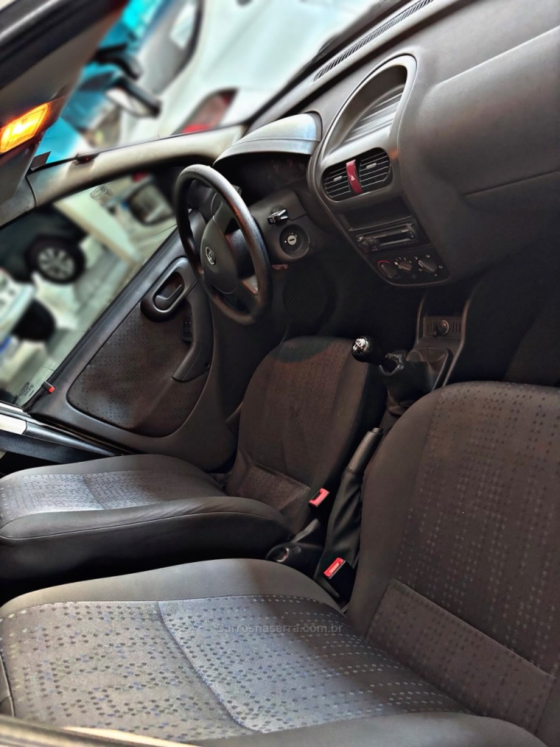 CORSA 1.4 MPFI MAXX 8V FLEX 4P MANUAL - 2011 - NOVA PRATA