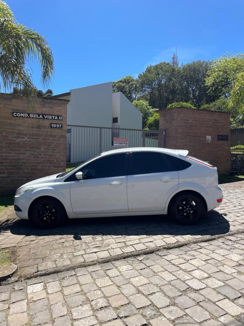FOCUS 1.6 GL 8V GASOLINA 4P MANUAL