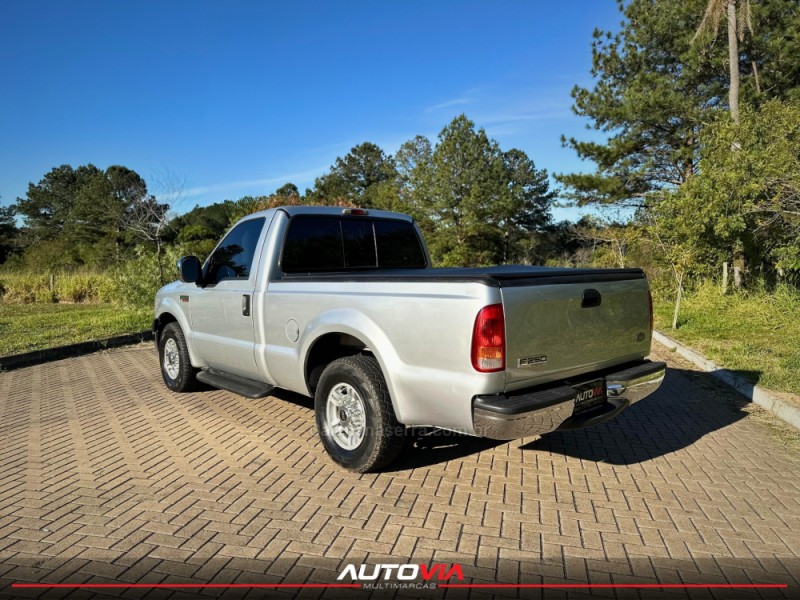 F-250 3.9 XLT 4X2 CS DIESEL 2P MANUAL - 2007 - SAPIRANGA
