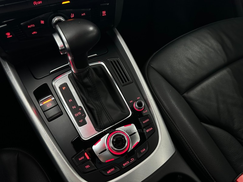Q5 2.0 TFSI AMBIENTE 16V GASOLINA 4P AUTOMÁTICO - 2015 - CHARQUEADAS