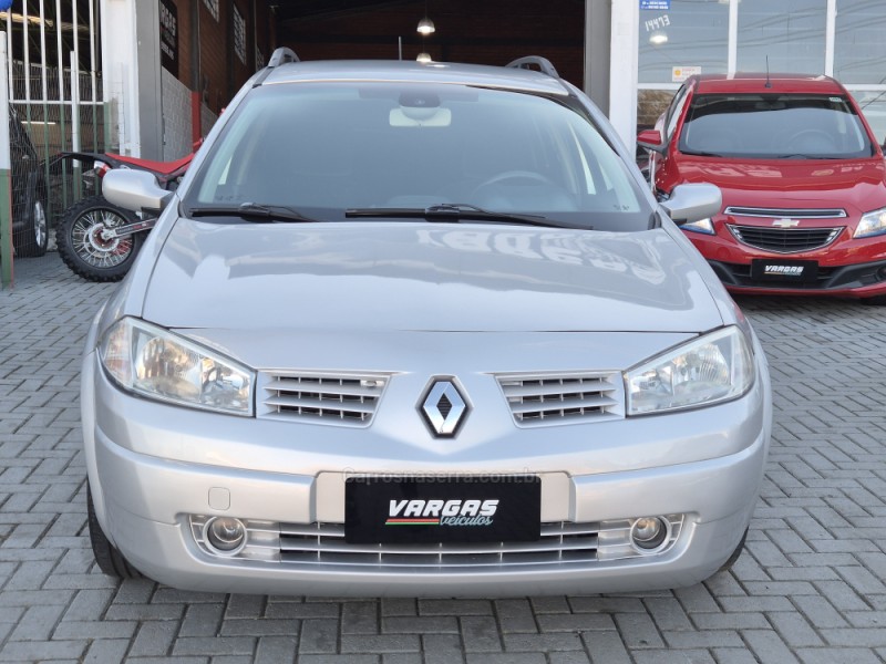MÉGANE 1.6 DYNAMIQUE GRAND TOUR 16V FLEX 4P MANUAL - 2012 - CAXIAS DO SUL