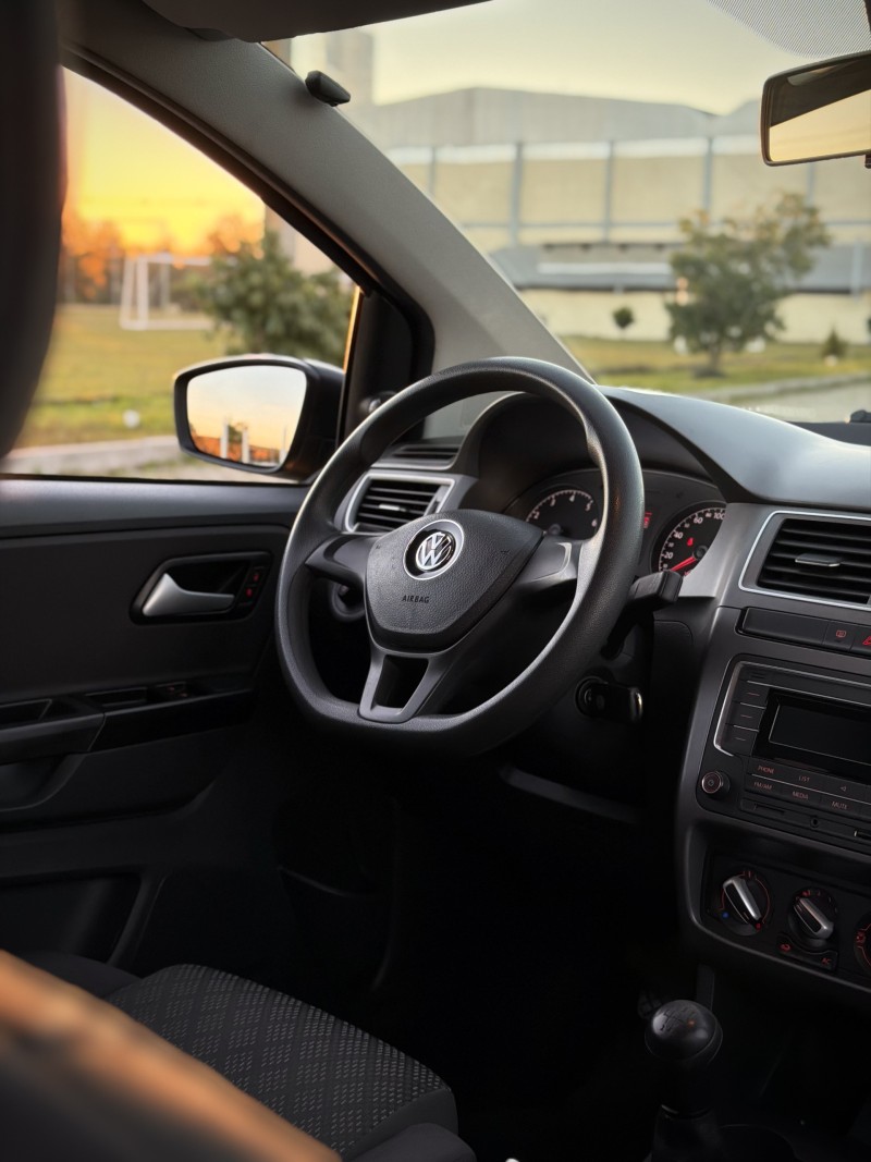 FOX 1.0 MPI TRENDLINE 12V FLEX 4P MANUAL - 2017 - ANTôNIO PRADO