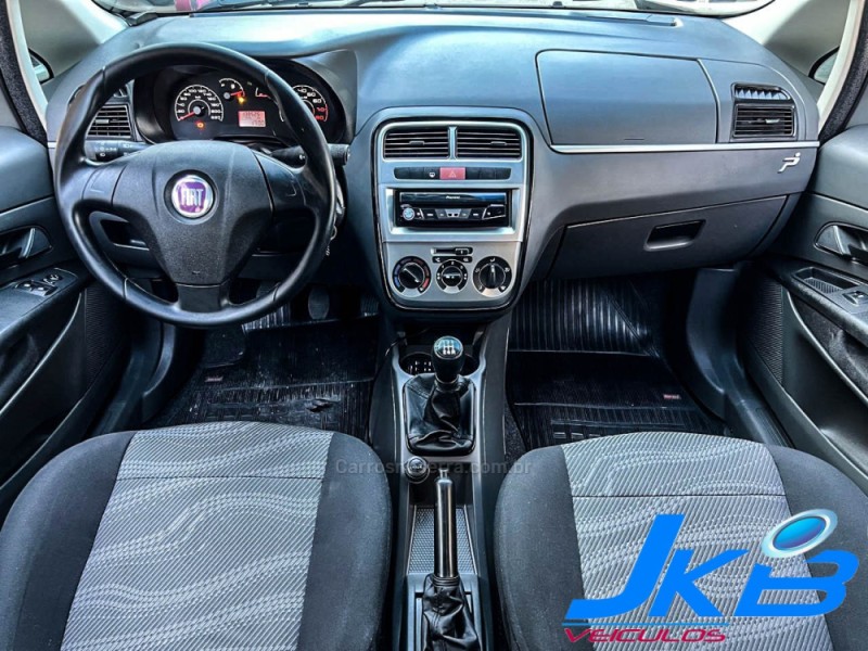 PUNTO 1.4 ATTRACTIVE 8V FLEX 4P MANUAL - 2012 - NOVO HAMBURGO