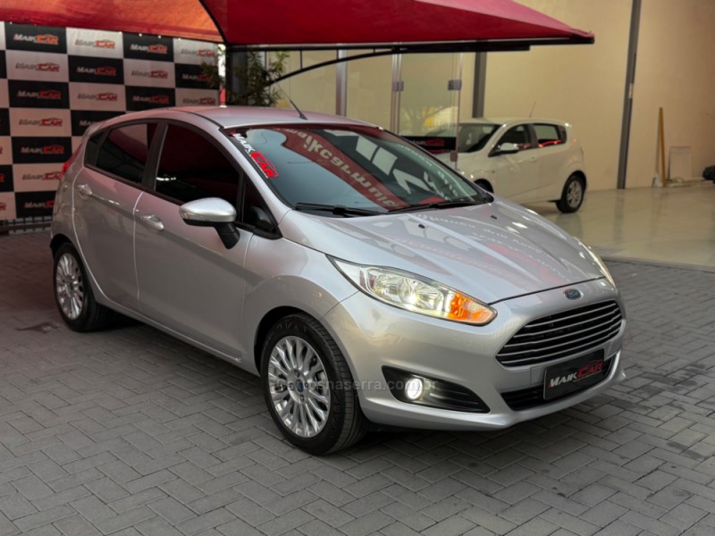 FIESTA 1.6 SE HATCH PLUS 16V FLEX 4P MANUAL - 2014 - ESTâNCIA VELHA