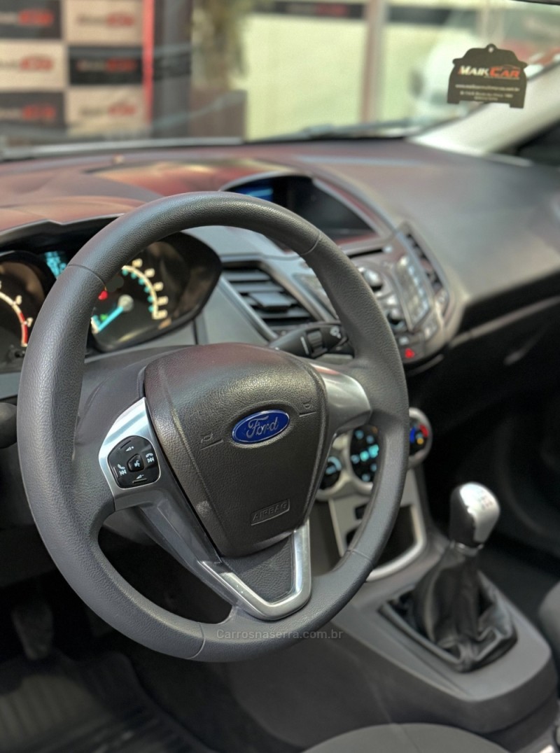 FIESTA 1.6 SE HATCH PLUS 16V FLEX 4P MANUAL - 2014 - ESTâNCIA VELHA