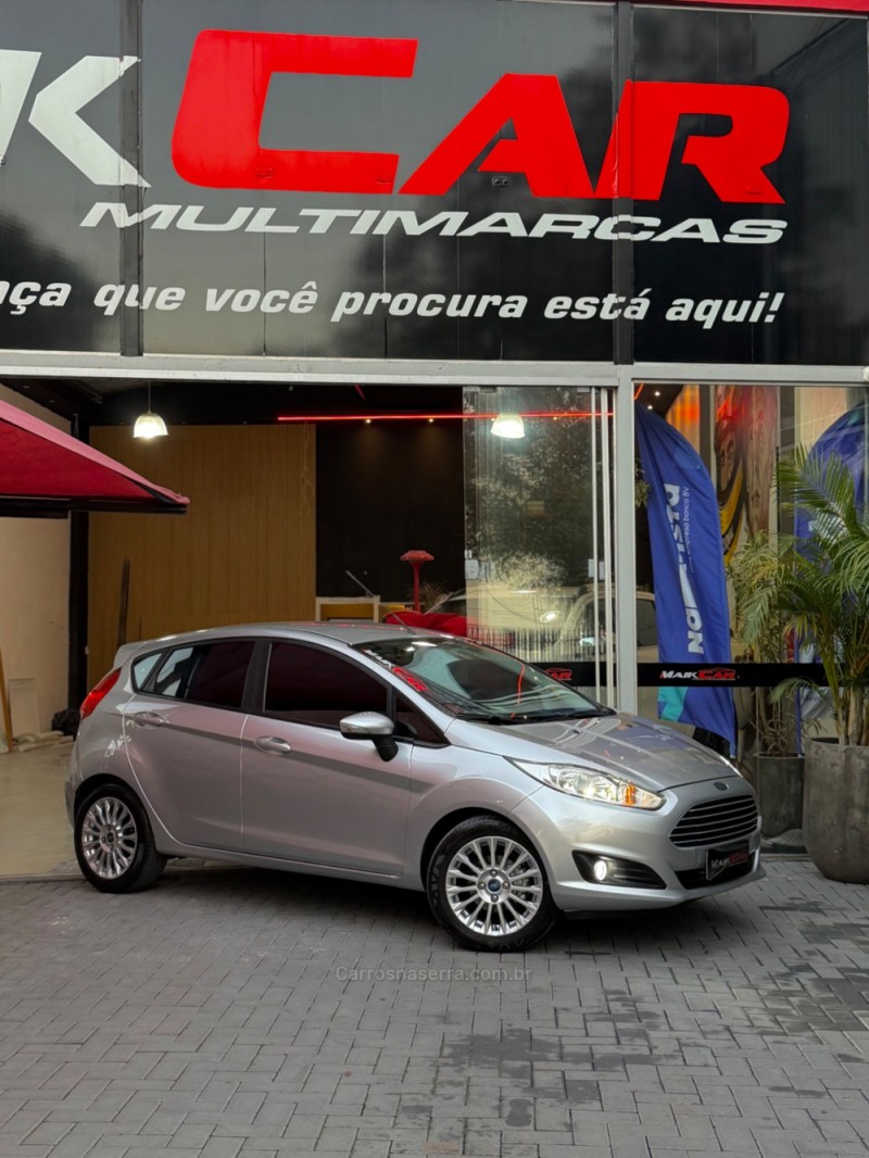 FIESTA 1.6 SE HATCH PLUS 16V FLEX 4P MANUAL - 2014 - ESTâNCIA VELHA