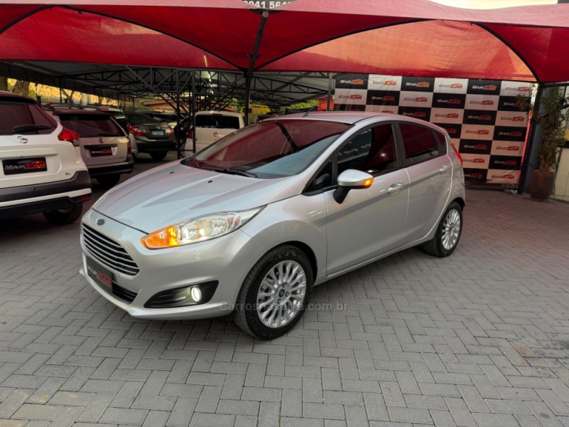 fiesta 1.6 se hatch plus 16v flex 4p manual 2014 esta¢ncia velha