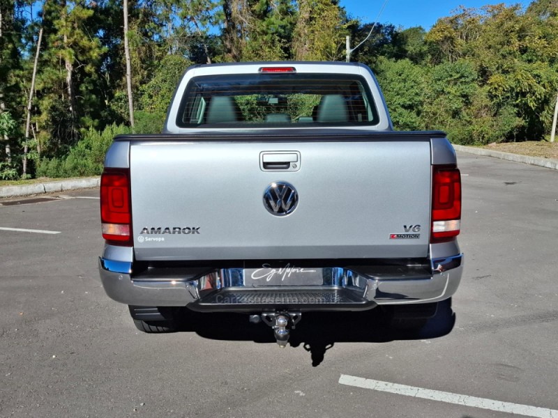 AMAROK 3.0 V6 TDI HIGHLINE CD DIESEL 4MOTION AUTOMÁTICO - 2024 - BENTO GONçALVES