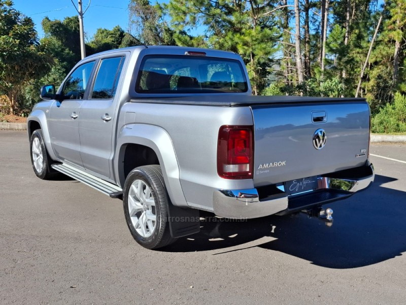 AMAROK 3.0 V6 TDI HIGHLINE CD DIESEL 4MOTION AUTOMÁTICO - 2024 - BENTO GONçALVES