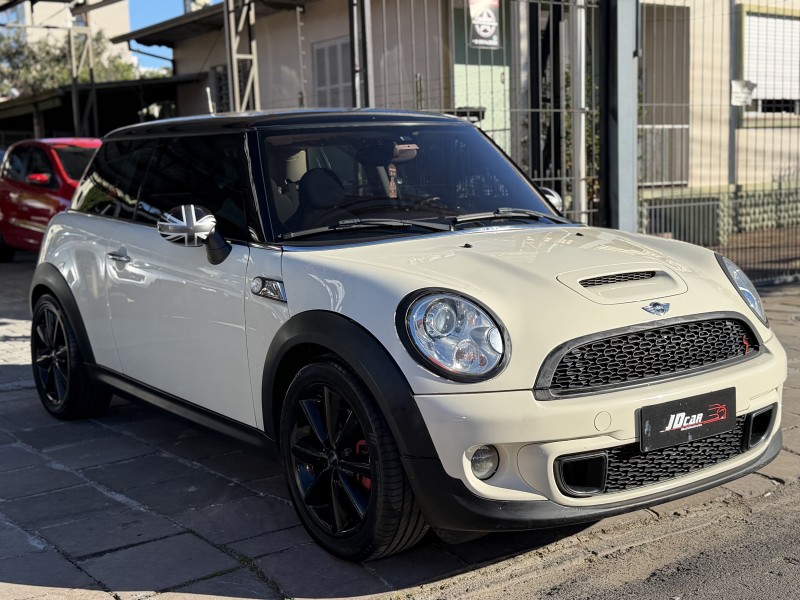 COOPER 1.6 S CLUBMAN 16V TURBO GASOLINA 3P AUTOMÁTICO - 2013 - CAXIAS DO SUL