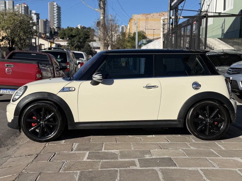 COOPER 1.6 S CLUBMAN 16V TURBO GASOLINA 3P AUTOMÁTICO - 2013 - CAXIAS DO SUL