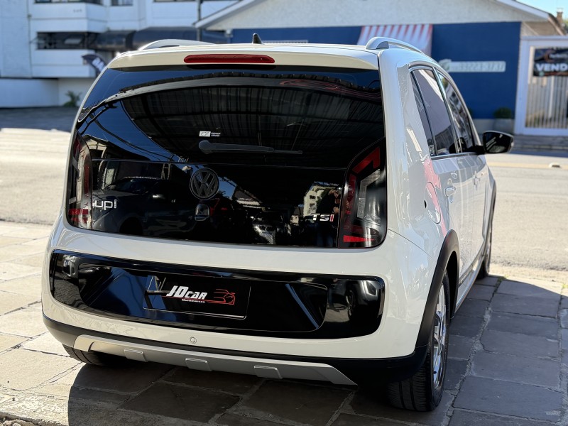 UP 1.0 TSI CROSS 12V FLEX 4P MANUAL - 2016 - CAXIAS DO SUL