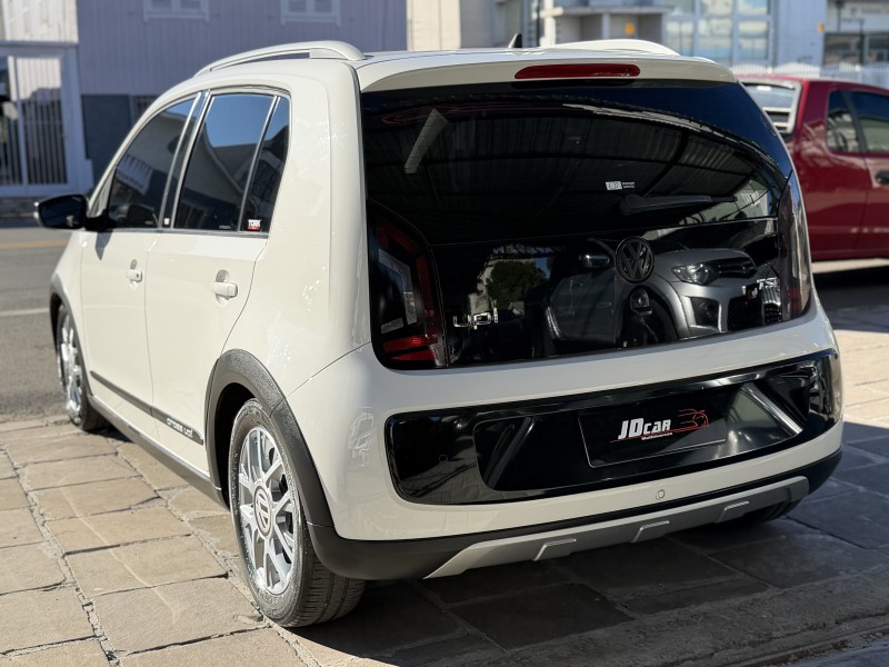 UP 1.0 TSI CROSS 12V FLEX 4P MANUAL - 2016 - CAXIAS DO SUL