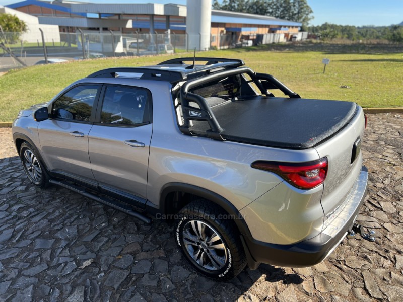 TORO 2.0 16V TURBO DIESEL FREEDOM 4WD AT9 AUTOMÁTICO - 2022 - DOIS IRMãOS