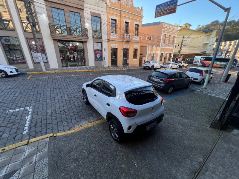 KWID 1.0 12V SCE FLEX ZEN MANUAL - 2023 - GARIBALDI