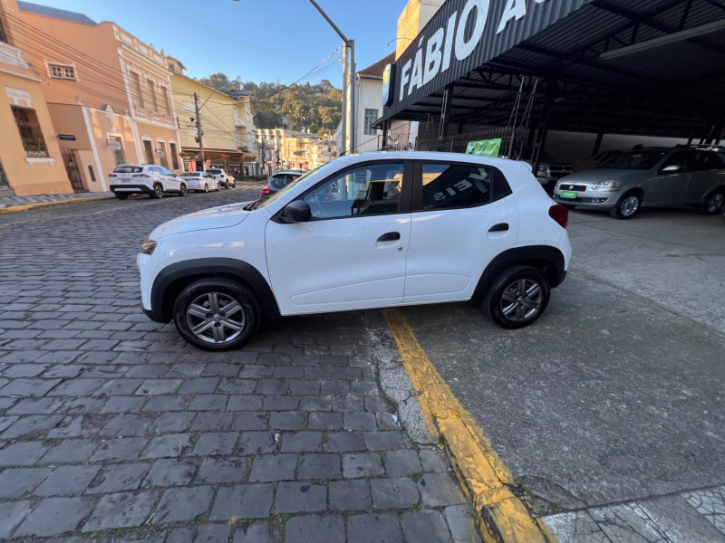 KWID 1.0 12V SCE FLEX ZEN MANUAL - 2023 - GARIBALDI