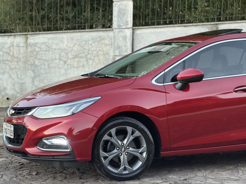 CRUZE 1.4 TURBO LTZ II SPORT HATCH 16V FLEX 4P AUTOMÁTICO - 2017 - DOIS IRMãOS