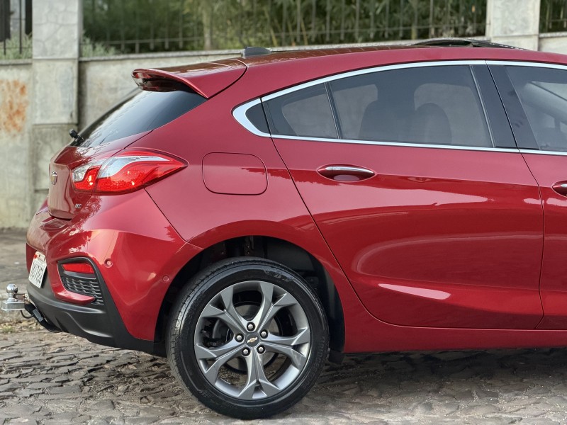 CRUZE 1.4 TURBO LTZ II SPORT HATCH 16V FLEX 4P AUTOMÁTICO - 2017 - DOIS IRMãOS