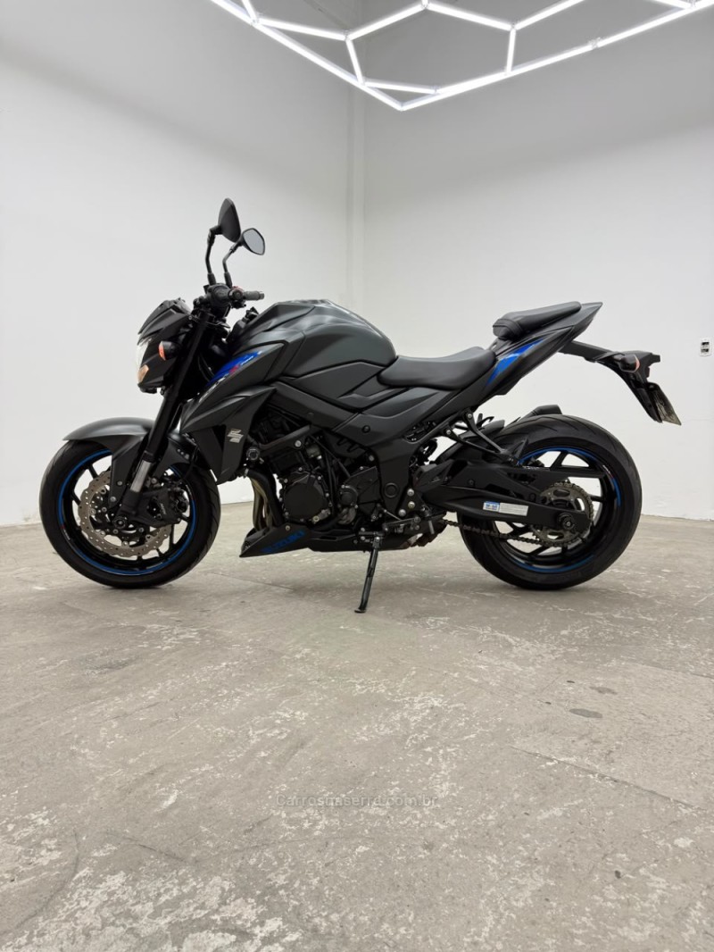 GSXS 750 AZ - 2020 - CAXIAS DO SUL