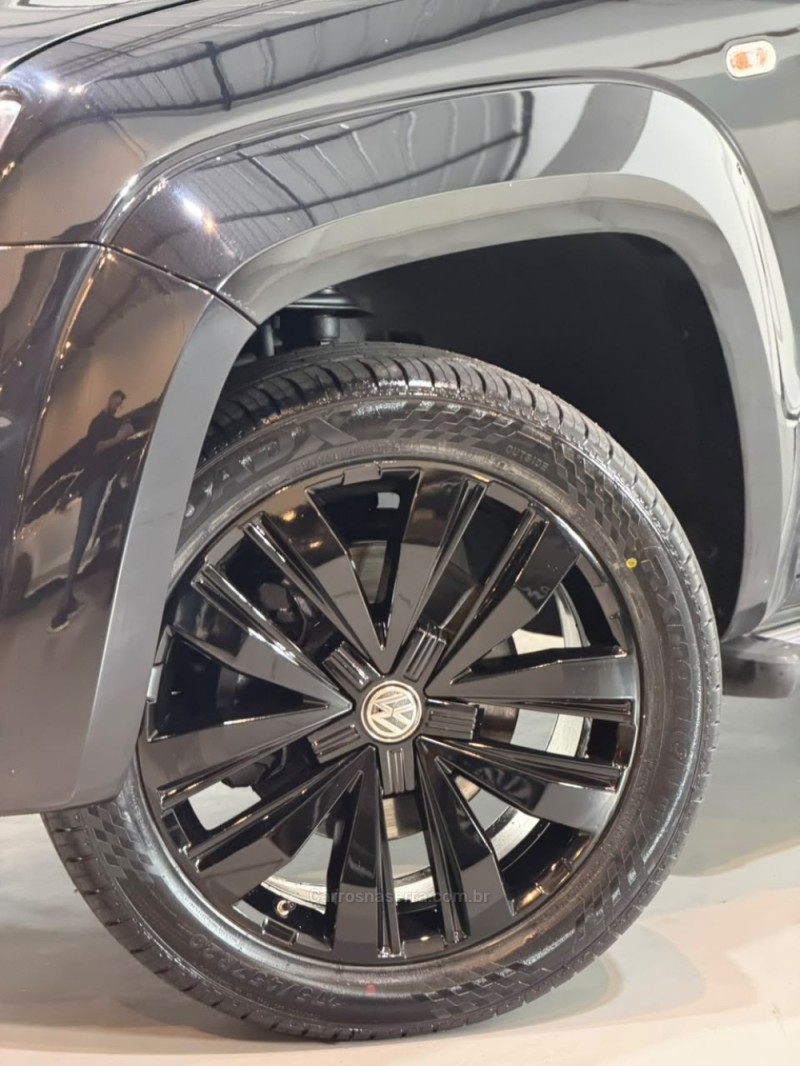 AMAROK 3.0 V6 TDI HIGHLINE CD DIESEL 4MOTION AUTOMÁTICO - 2018 - ESTâNCIA VELHA