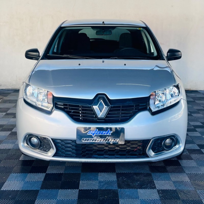 SANDERO 1.0 AUTHENTIQUE 8V FLEX 4P MANUAL - 2016 - NOVO HAMBURGO