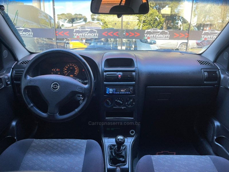 ASTRA 1.8 MPFI GL SEDAN 8V GASOLINA 4P MANUAL - 2000 - CAXIAS DO SUL