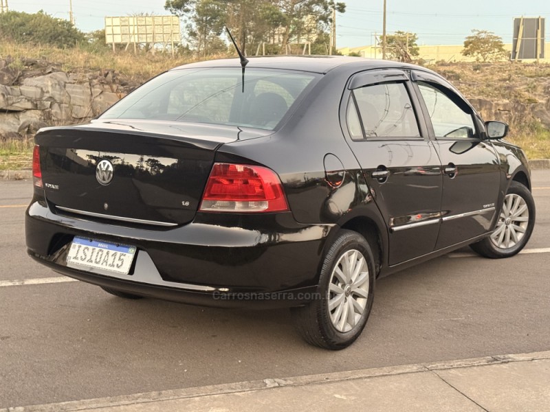 VOYAGE 1.6 MI COMFORTLINE 8V FLEX 4P MANUAL - 2010 - CAXIAS DO SUL