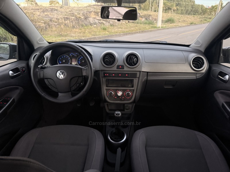 VOYAGE 1.6 MI COMFORTLINE 8V FLEX 4P MANUAL - 2010 - CAXIAS DO SUL