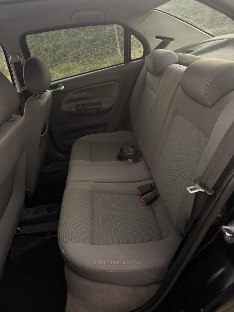 VOYAGE 1.6 MI COMFORTLINE 8V FLEX 4P MANUAL - 2010 - CAXIAS DO SUL