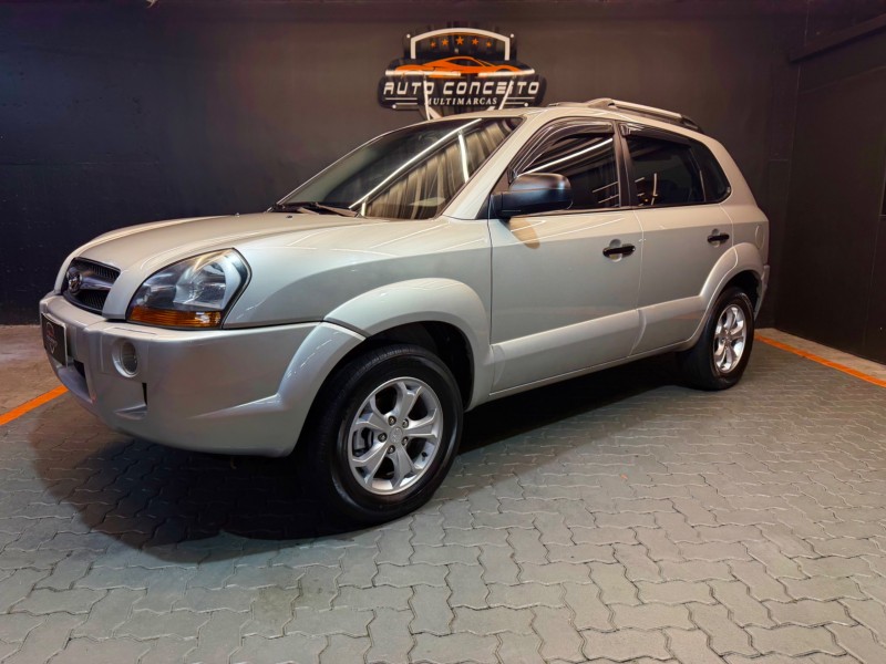 TUCSON 2.0 GL 2WD 16V GASOLINA 4P MANUAL - 2012 - CAXIAS DO SUL