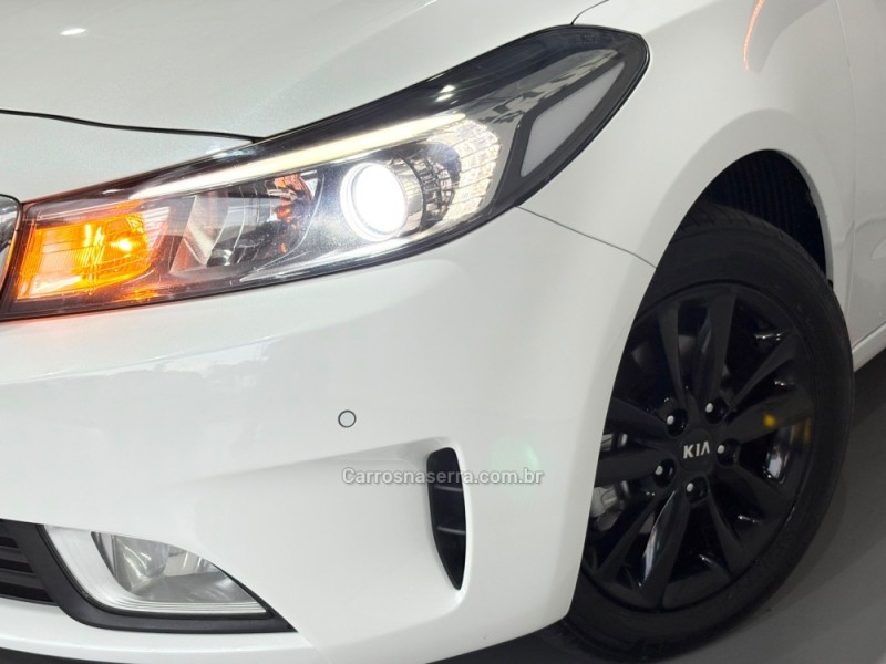 CERATO 1.6 SX E.233 16V GASOLINA 4P AUTOMÁTICO - 2017 - NOVO HAMBURGO