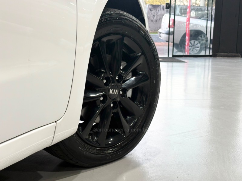 CERATO 1.6 SX E.233 16V GASOLINA 4P AUTOMÁTICO - 2017 - NOVO HAMBURGO