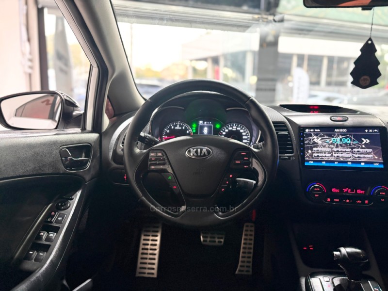 CERATO 1.6 SX E.233 16V GASOLINA 4P AUTOMÁTICO - 2017 - NOVO HAMBURGO