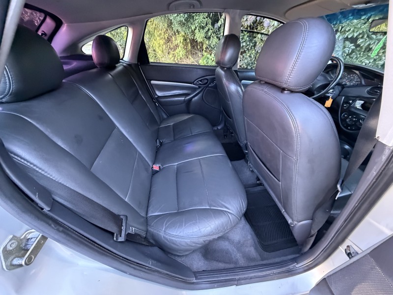 FOCUS 1.8 GLX 16V GASOLINA 4P MANUAL - 2003 - CAXIAS DO SUL