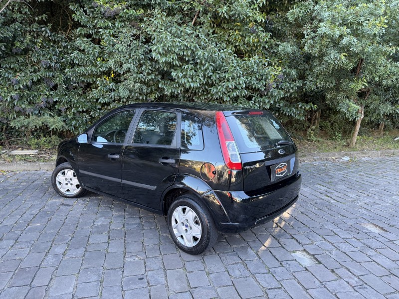 FIESTA 1.0 MPI CLASS 8V FLEX 4P MANUAL - 2010 - CAXIAS DO SUL