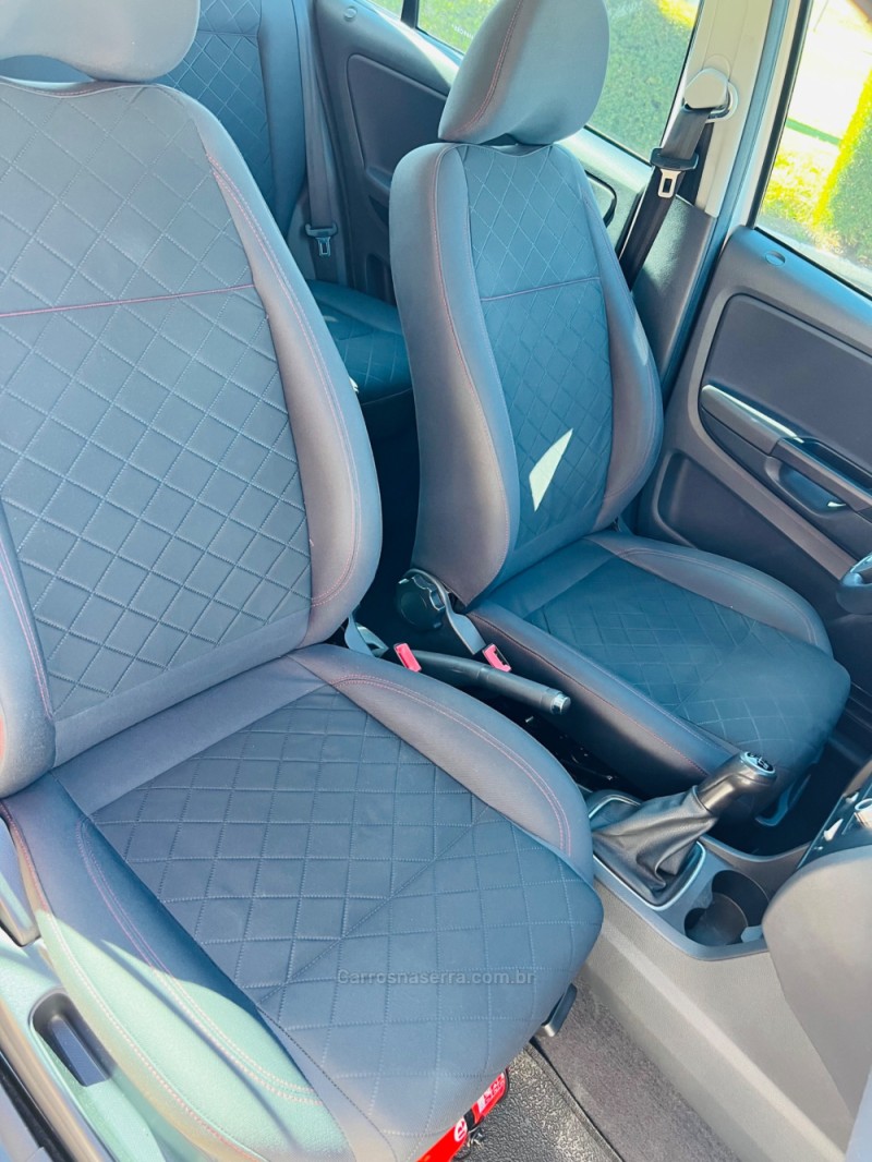 FOX 1.6 MI PRIME 8V FLEX 4P MANUAL - 2013 - NOVA PRATA