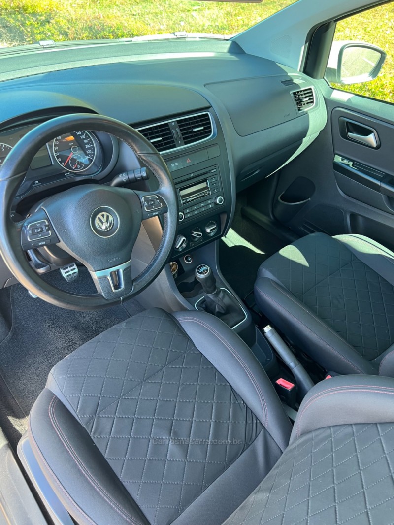 FOX 1.6 MI PRIME 8V FLEX 4P MANUAL - 2013 - NOVA PRATA