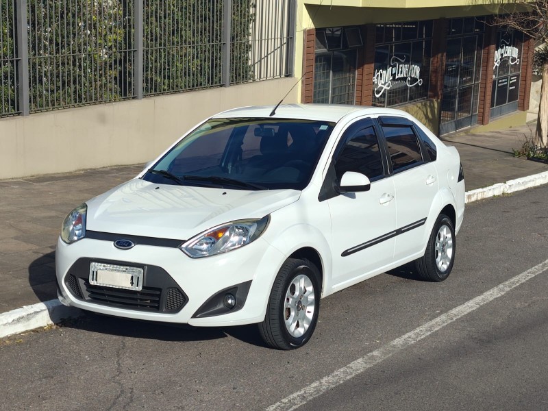 fiesta 1.6 mpi sedan 8v flex 4p manual 2013 farroupilha