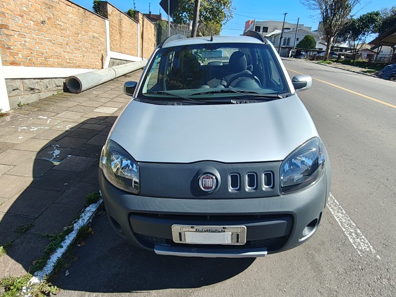 UNO 1.4 WAY 8V FLEX 4P MANUAL - 2012 - FARROUPILHA