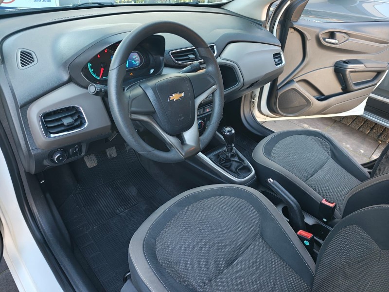 PRISMA 1.4 MPFI LTZ 8V FLEX 4P MANUAL - 2015 - FARROUPILHA