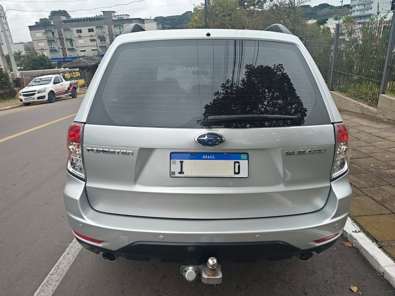FORESTER 2.0 LX 4X4 16V GASOLINA 4P AUTOMÁTICO - 2010 - FARROUPILHA
