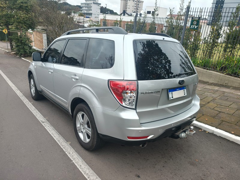 FORESTER 2.0 LX 4X4 16V GASOLINA 4P AUTOMÁTICO - 2010 - FARROUPILHA