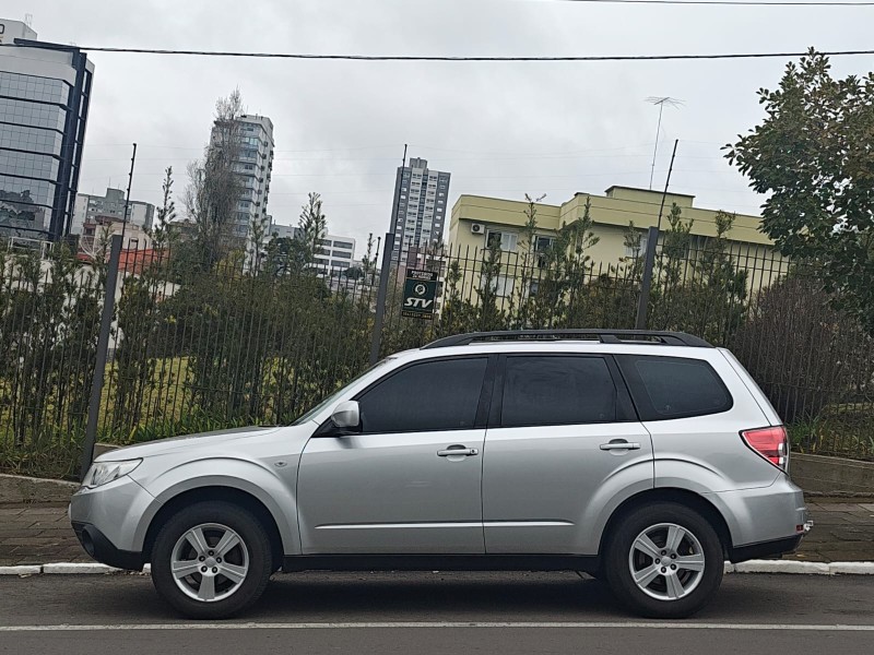 FORESTER 2.0 LX 4X4 16V GASOLINA 4P AUTOMÁTICO - 2010 - FARROUPILHA