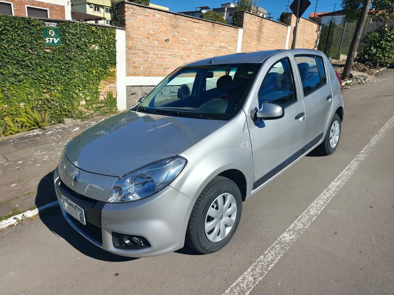 SANDERO 1.0 EXPRESSION 16V FLEX 4P MANUAL - 2013 - FARROUPILHA
