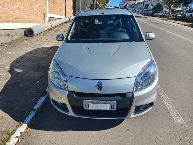 SANDERO 1.0 EXPRESSION 16V FLEX 4P MANUAL - 2013 - FARROUPILHA