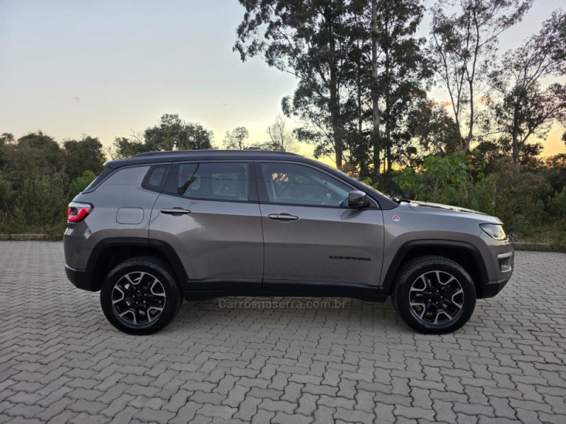COMPASS 2.0 16V DIESEL TRAILHAWK 4X4 AUTOMÁTICO - 2019 - BENTO GONçALVES