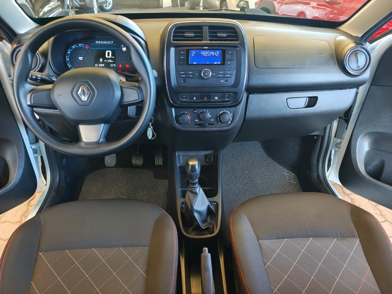 KWID 1.0 12V SCE FLEX ZEN MANUAL - 2023 - FARROUPILHA